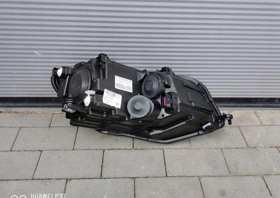 LAMPA PRZÓD VW CEDDY LEWA 2K1.9.I - Headlight: picture 3 LAMPA PRZÓD VW CEDDY LEWA 2K1.9.I - Headlight: picture 3