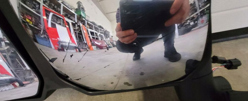 LUSTERKO IVECO S WAY PRAWE ORYGINAŁ - Rear view mirror: picture 2 LUSTERKO IVECO S WAY PRAWE ORYGINAŁ - Rear view mirror: picture 2
