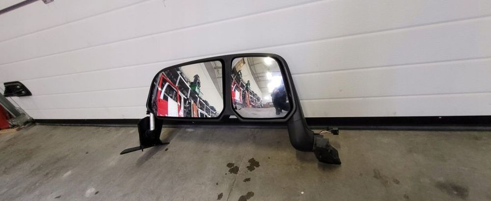 LUSTERKO IVECO S WAY PRAWE ORYGINAŁ - Rear view mirror: picture 1 LUSTERKO IVECO S WAY PRAWE ORYGINAŁ - Rear view mirror: picture 1