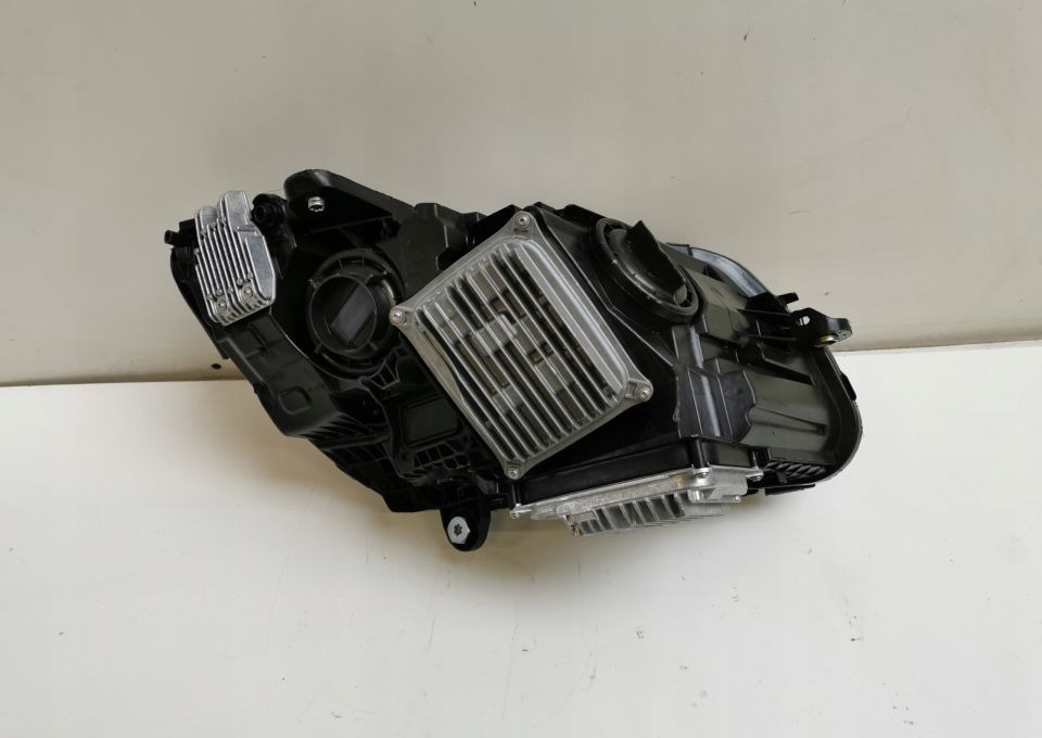 Lampa Mercedes c klasa - Lights/ Lighting for Truck: picture 2 Lampa Mercedes c klasa - Lights/ Lighting for Truck: picture 2