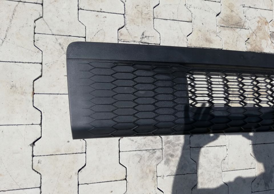 MASKA GRILL ATRAPA VOLVO FL FE 82523575 NOWY ORYG. - Hood: picture 2 MASKA GRILL ATRAPA VOLVO FL FE 82523575 NOWY ORYG. - Hood: picture 2