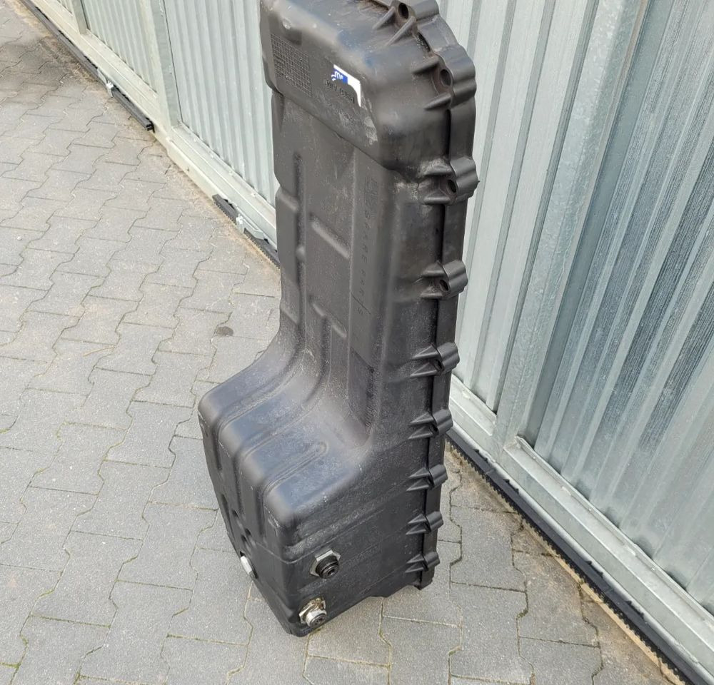 MISKA OLEJOWA RENAULT GAMA VOLVO FH 13 LITRÓW - Oil pan for Truck: picture 3 MISKA OLEJOWA RENAULT GAMA VOLVO FH 13 LITRÓW - Oil pan for Truck: picture 3