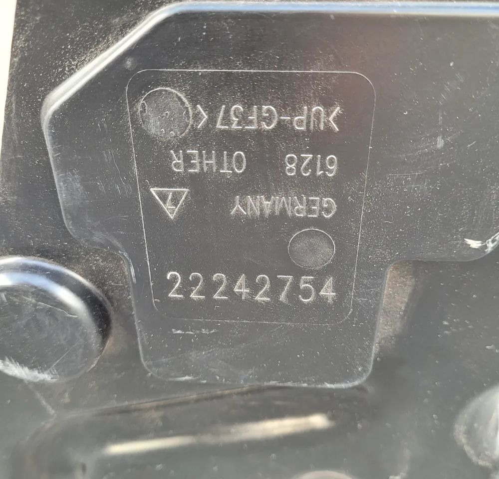 MISKA OLEJOWA RENAULT RANGE T 22242776 - Engine for Truck: picture 5 MISKA OLEJOWA RENAULT RANGE T 22242776 - Engine for Truck: picture 5