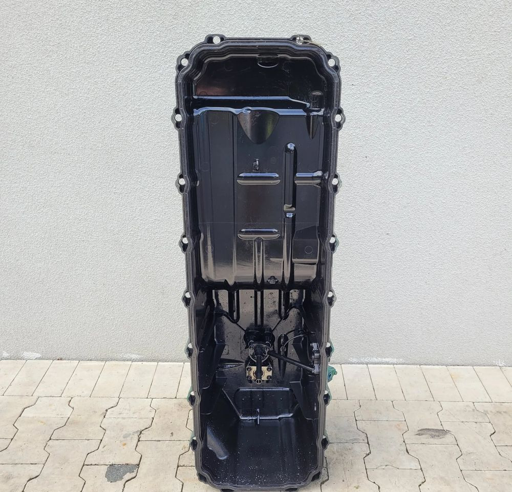 MISKA OLEJOWA VOLVO FH5 ORYGINAŁ 23702252 - Oil pan for Truck: picture 4 MISKA OLEJOWA VOLVO FH5 ORYGINAŁ 23702252 - Oil pan for Truck: picture 4