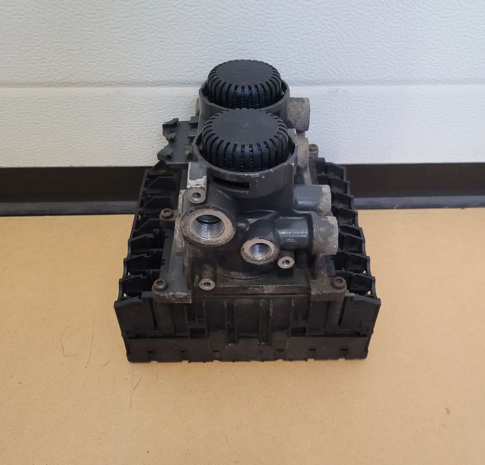 MODULATOR WABCO TEBS-E3 174738 CHWALIM116 - Body and exterior for Truck: picture 2 MODULATOR WABCO TEBS-E3 174738 CHWALIM116 - Body and exterior for Truck: picture 2