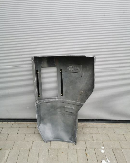 NAROŻNIK ZDERZAKA RENAULT MAGNUM E TEC ORYGINAŁ - Bumper corner for Truck: picture 2 NAROŻNIK ZDERZAKA RENAULT MAGNUM E TEC ORYGINAŁ - Bumper corner for Truck: picture 2