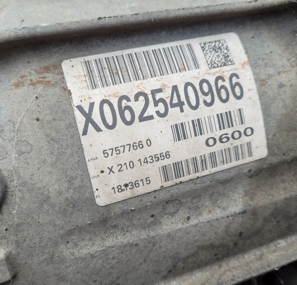 OBUDOWA SKRZYNI BIEGÓW MERCEDES ACTROS MP4 A9482610101 - Gearbox for Truck: picture 3 OBUDOWA SKRZYNI BIEGÓW MERCEDES ACTROS MP4 A9482610101 - Gearbox for Truck: picture 3