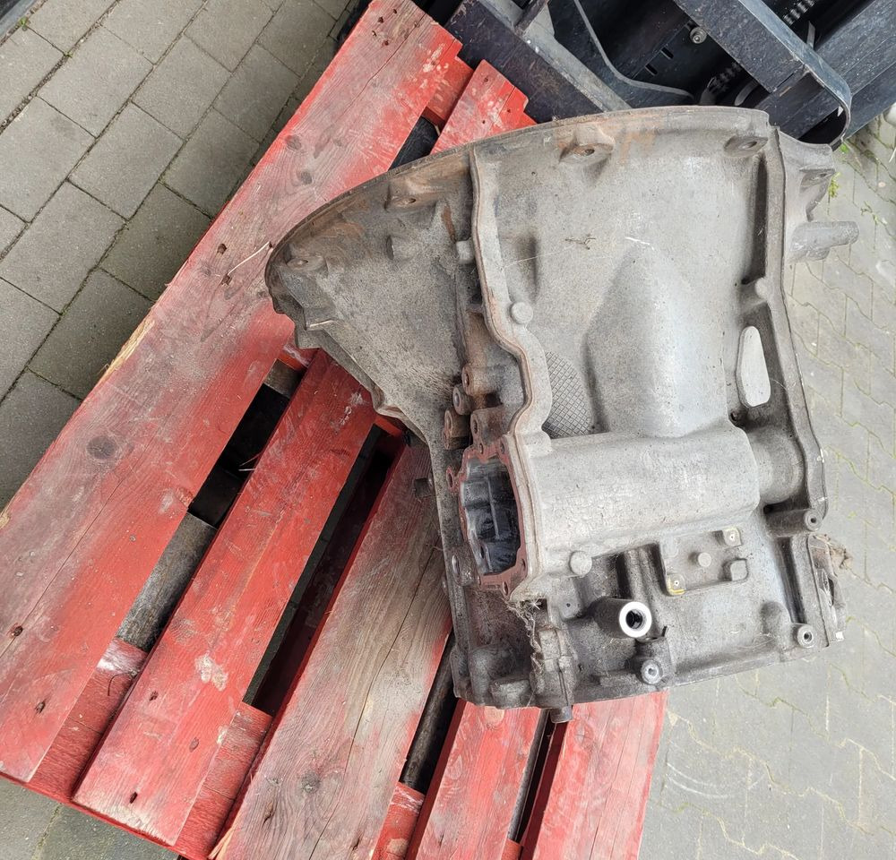 OBUDOWA SKRZYNI BIEGÓW MERCEDES ACTROS MP4 A9482610101 - Gearbox for Truck: picture 1 OBUDOWA SKRZYNI BIEGÓW MERCEDES ACTROS MP4 A9482610101 - Gearbox for Truck: picture 1