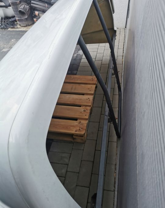 SPOJLER DACHOWY IVECO WASKA KABINA STRALIS ORYGINAŁ - Aerodynamics/ Spoiler for Truck: picture 4 SPOJLER DACHOWY IVECO WASKA KABINA STRALIS ORYGINAŁ - Aerodynamics/ Spoiler for Truck: picture 4