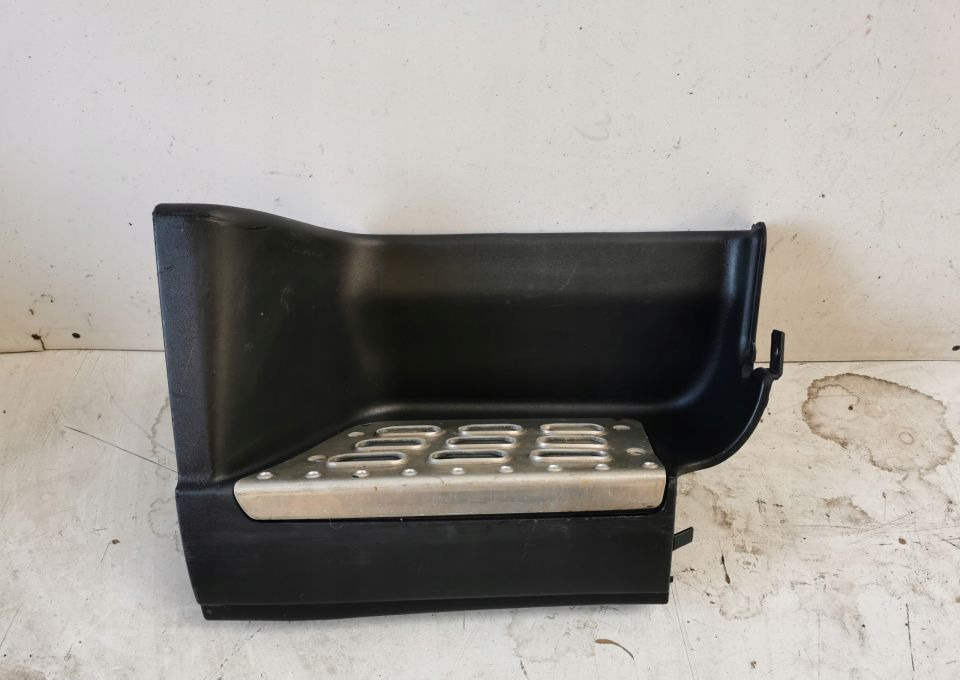 STOPNICA DOLNA VOLVO FH13 RH ORYGINAL 20529640 - Footstep for Truck: picture 1 STOPNICA DOLNA VOLVO FH13 RH ORYGINAL 20529640 - Footstep for Truck: picture 1