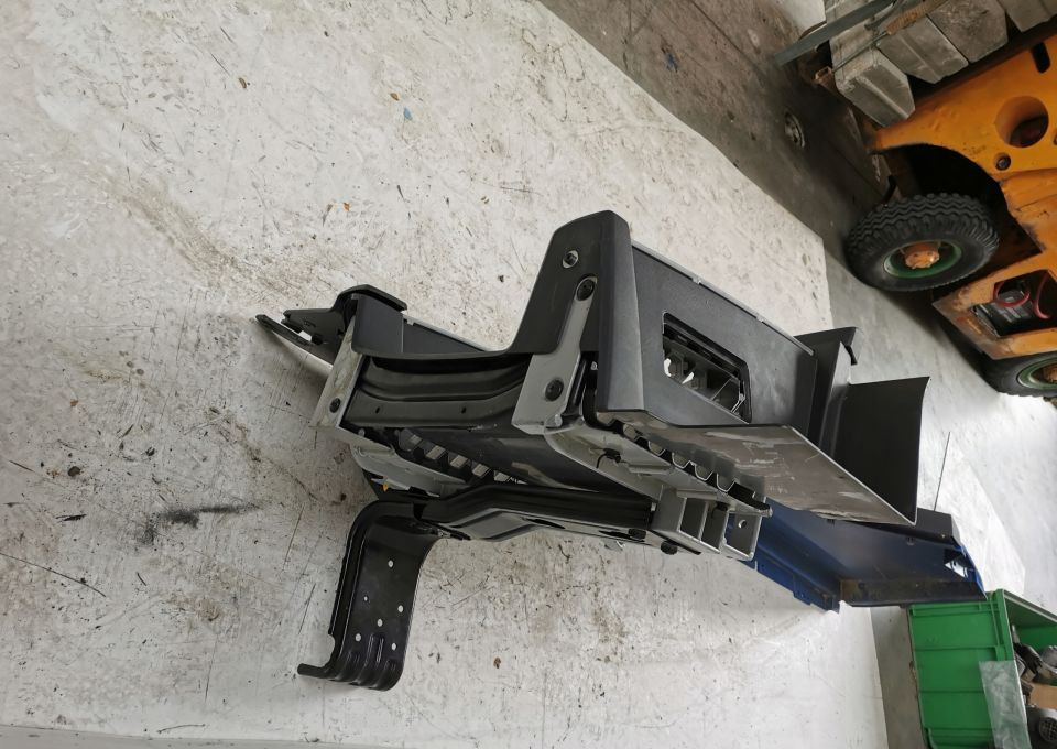 STOPNICA WŁAZ VOLVO FH4 LH. ORYGINAŁ - Footstep for Truck: picture 3 STOPNICA WŁAZ VOLVO FH4 LH. ORYGINAŁ - Footstep for Truck: picture 3