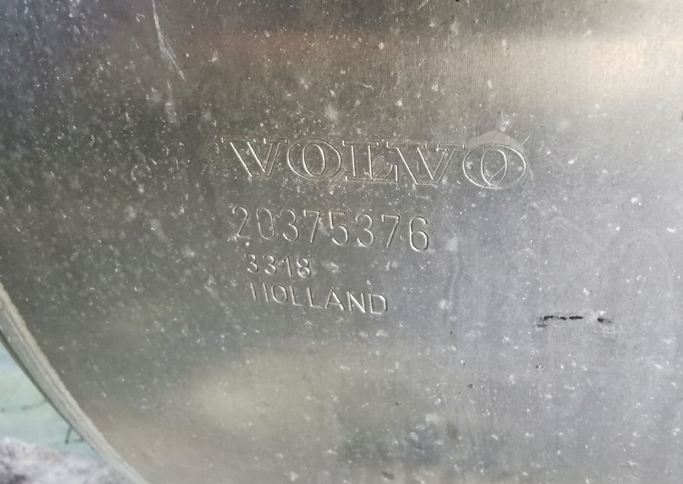 ZBIORNIK PALIWA VOLVO FH STARY TYP 20375376 - Fuel tank for Truck: picture 4 ZBIORNIK PALIWA VOLVO FH STARY TYP 20375376 - Fuel tank for Truck: picture 4