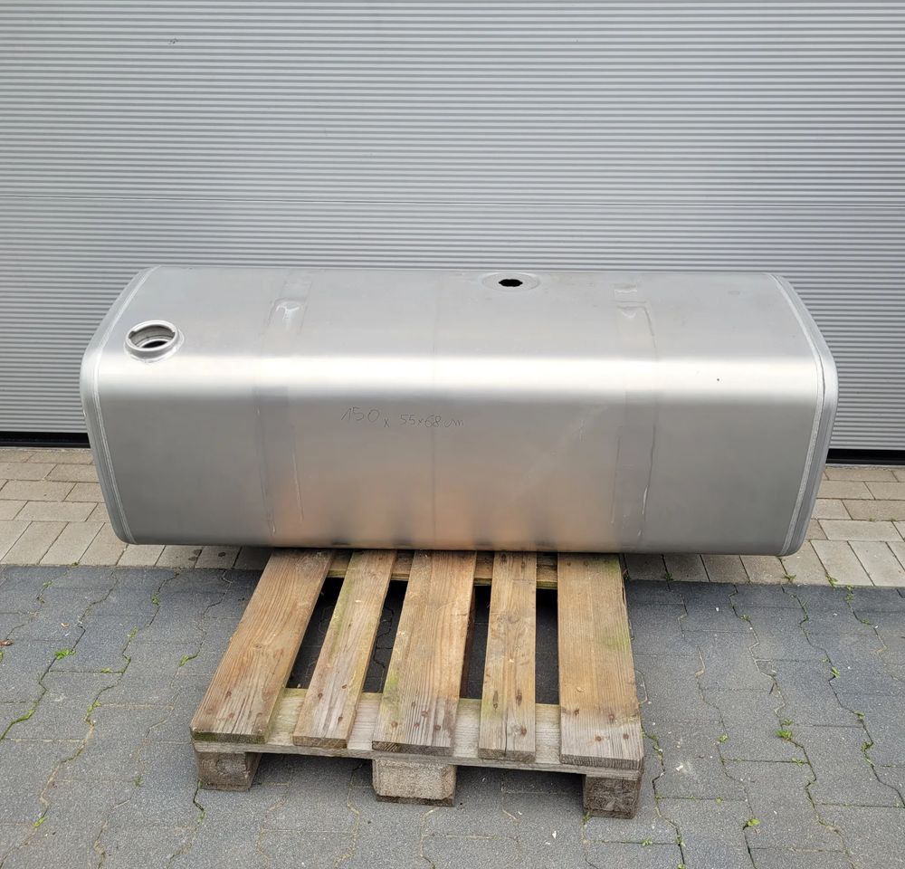 ZBIORNIK PALIWA VOLVO FH4 FH5 GAMA 150X55X68 CM 475L 22038784 CHWALIM116 - Fuel tank for Truck: picture 1 ZBIORNIK PALIWA VOLVO FH4 FH5 GAMA 150X55X68 CM 475L 22038784 CHWALIM116 - Fuel tank for Truck: picture 1