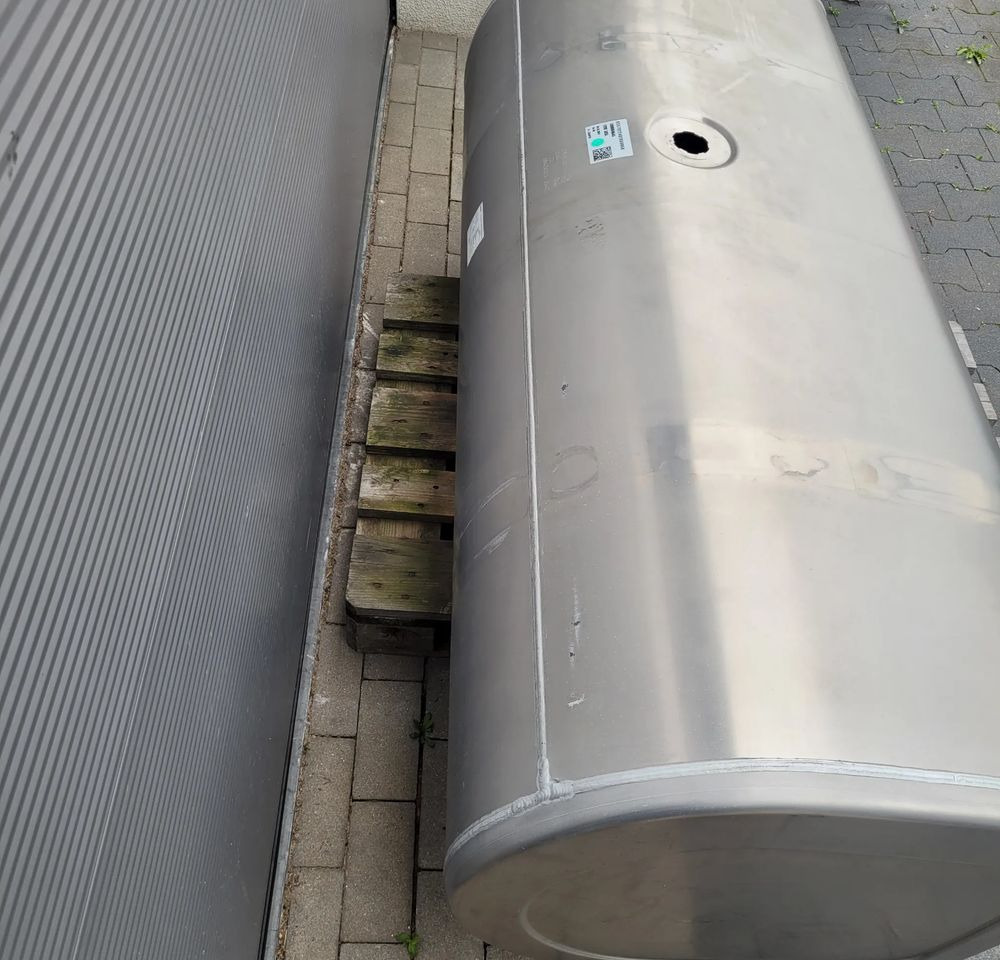 ZBIORNIK PALIWA VOLVO FH4 FH5 GAMA 160x55x68cm 505L 21516480 CHWALIM116 - Fuel tank for Truck: picture 5 ZBIORNIK PALIWA VOLVO FH4 FH5 GAMA 160x55x68cm 505L 21516480 CHWALIM116 - Fuel tank for Truck: picture 5