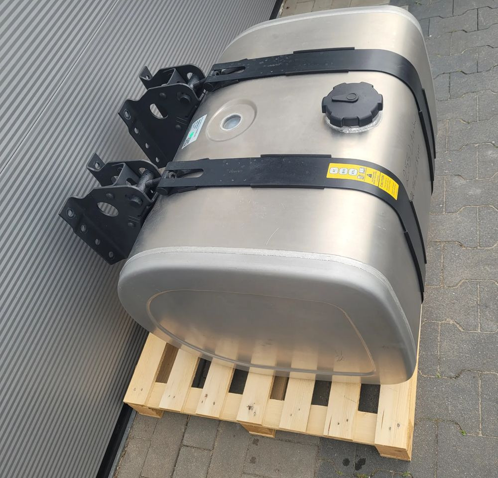 ZBIORNIK PALIWA VOLVO MAN DAF SCANIA IVECO 255L NOWY ORYGINAŁ CHWALIM116 - Fuel system for Truck: picture 3 ZBIORNIK PALIWA VOLVO MAN DAF SCANIA IVECO 255L NOWY ORYGINAŁ CHWALIM116 - Fuel system for Truck: picture 3