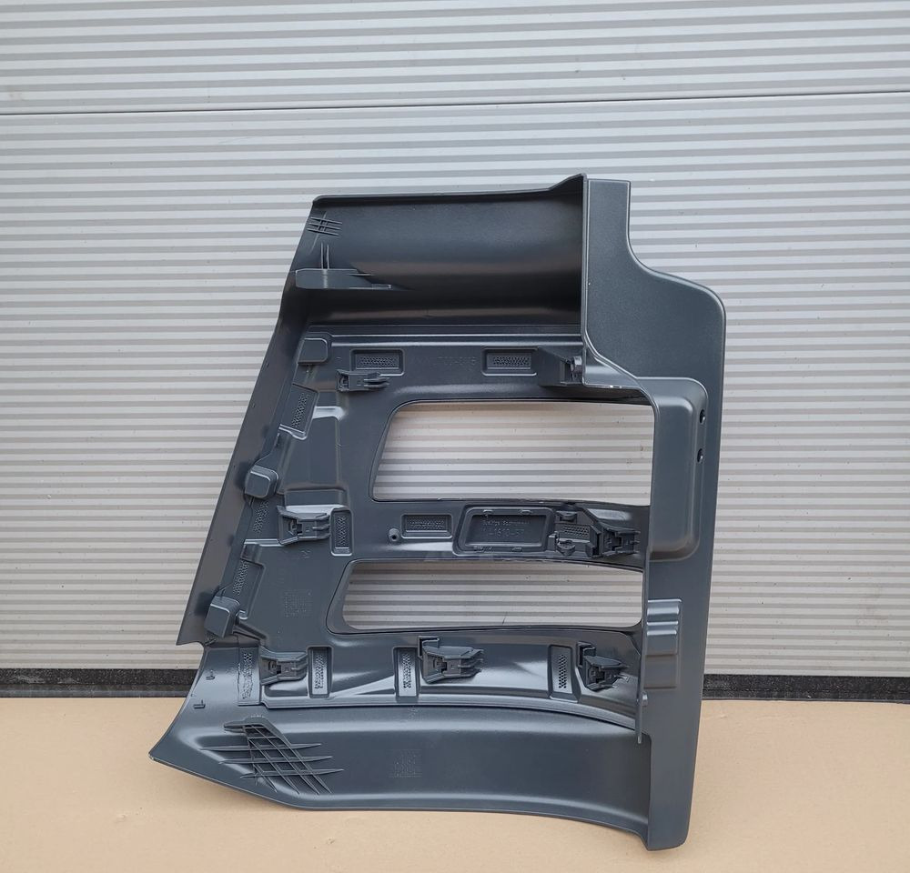 ZDERZAK MAN TGM TGL ORYGINAŁ 81.41610-5718 CHWALIM116 - Bumper for Truck: picture 2 ZDERZAK MAN TGM TGL ORYGINAŁ 81.41610-5718 CHWALIM116 - Bumper for Truck: picture 2