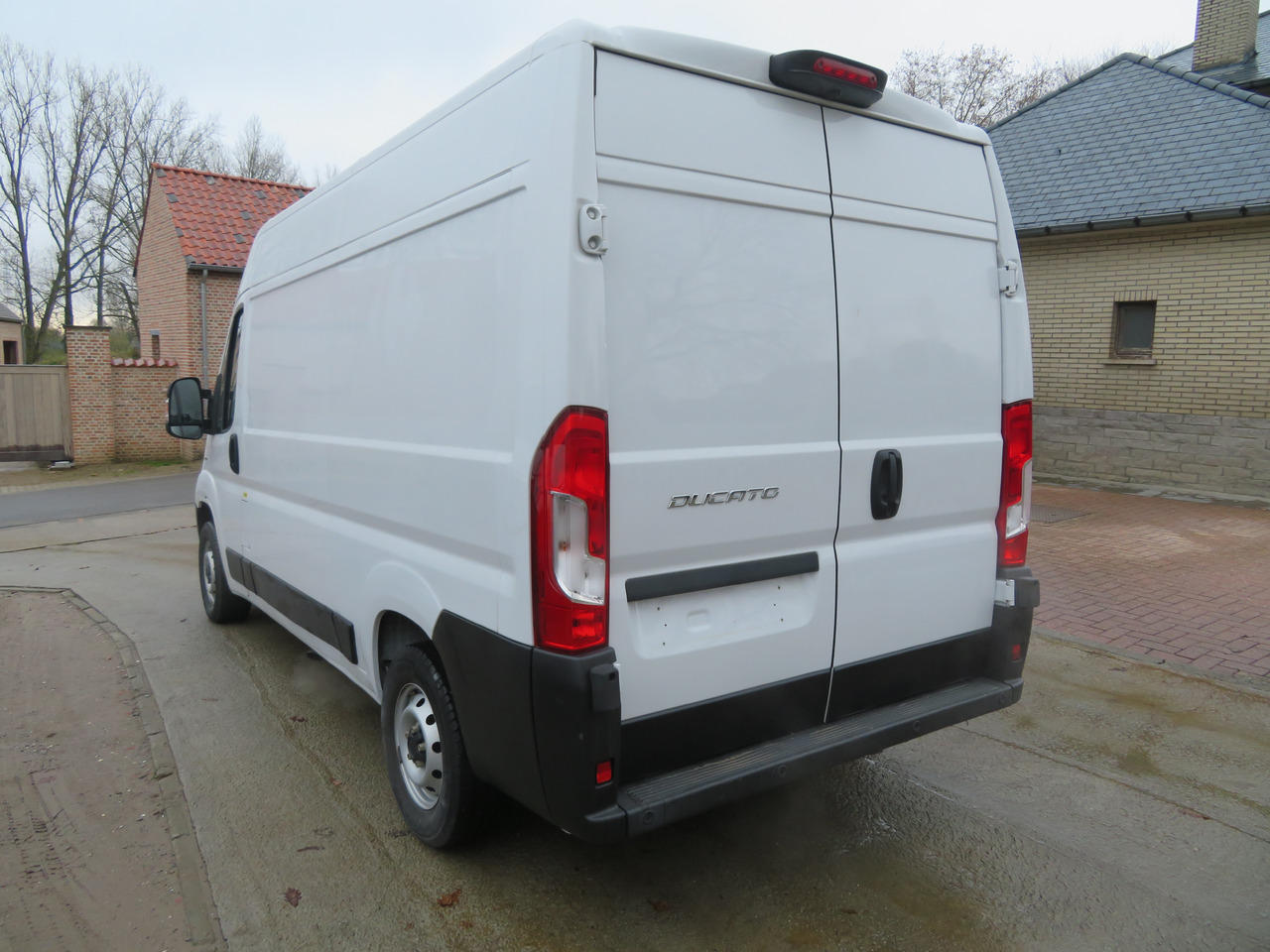 Fiat Ducato 2.3 Multijet - L2H2 - Small van: picture 5 Fiat Ducato 2.3 Multijet - L2H2 - Small van: picture 5