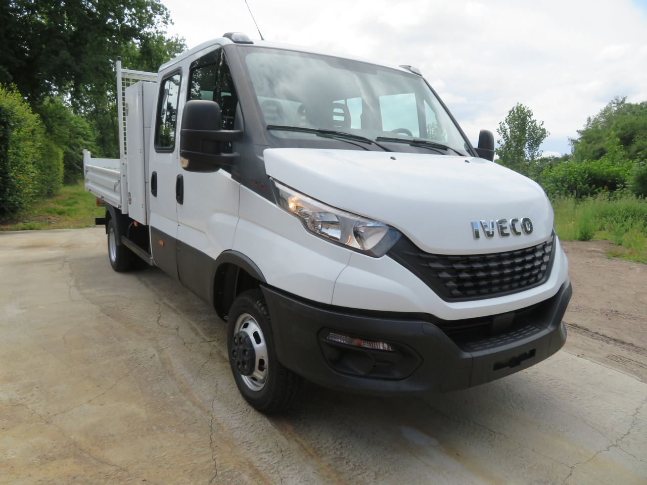 IVECO Daily 35C16 3.0 Dubbel cabine - Tipper van, Combi van: picture 1 IVECO Daily 35C16 3.0 Dubbel cabine - Tipper van, Combi van: picture 1