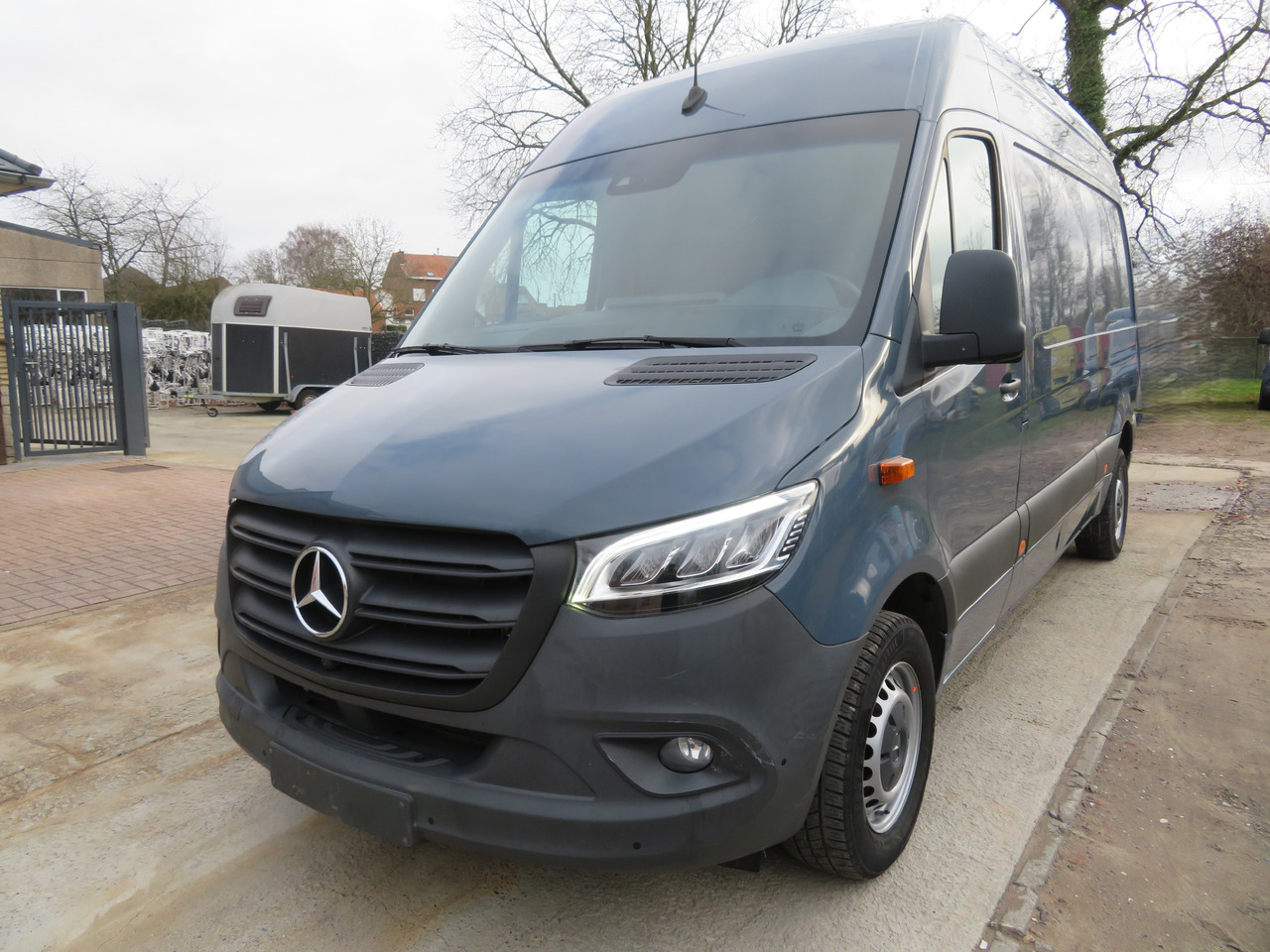 Mercedes-Benz Sprinter 317cdi - 9GTronic - A2H2 - Panel van: picture 3 Mercedes-Benz Sprinter 317cdi - 9GTronic - A2H2 - Panel van: picture 3