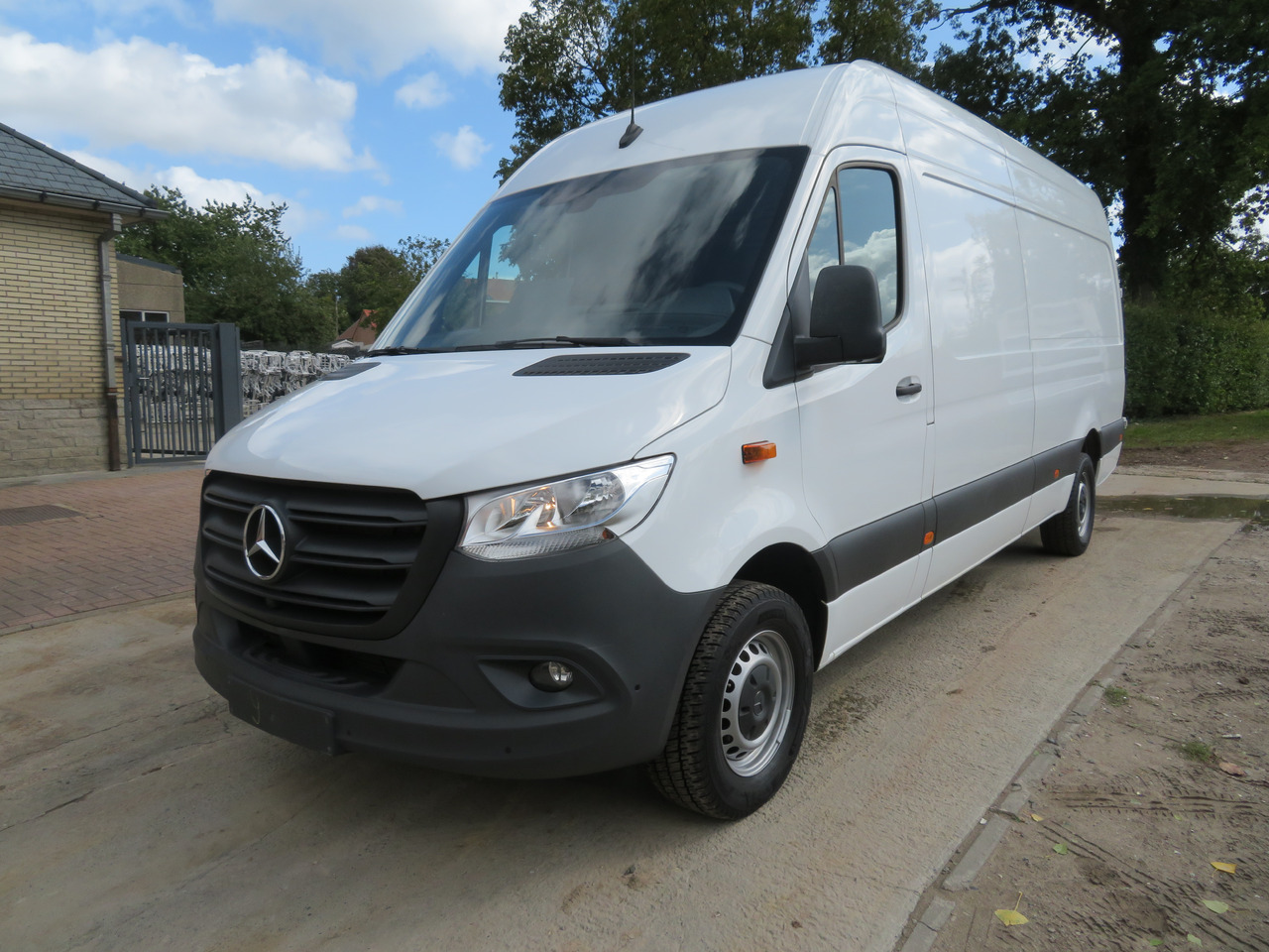 Mercedes-Benz Sprinter 317cdi - A3H2 - Panel van: picture 3 Mercedes-Benz Sprinter 317cdi - A3H2 - Panel van: picture 3