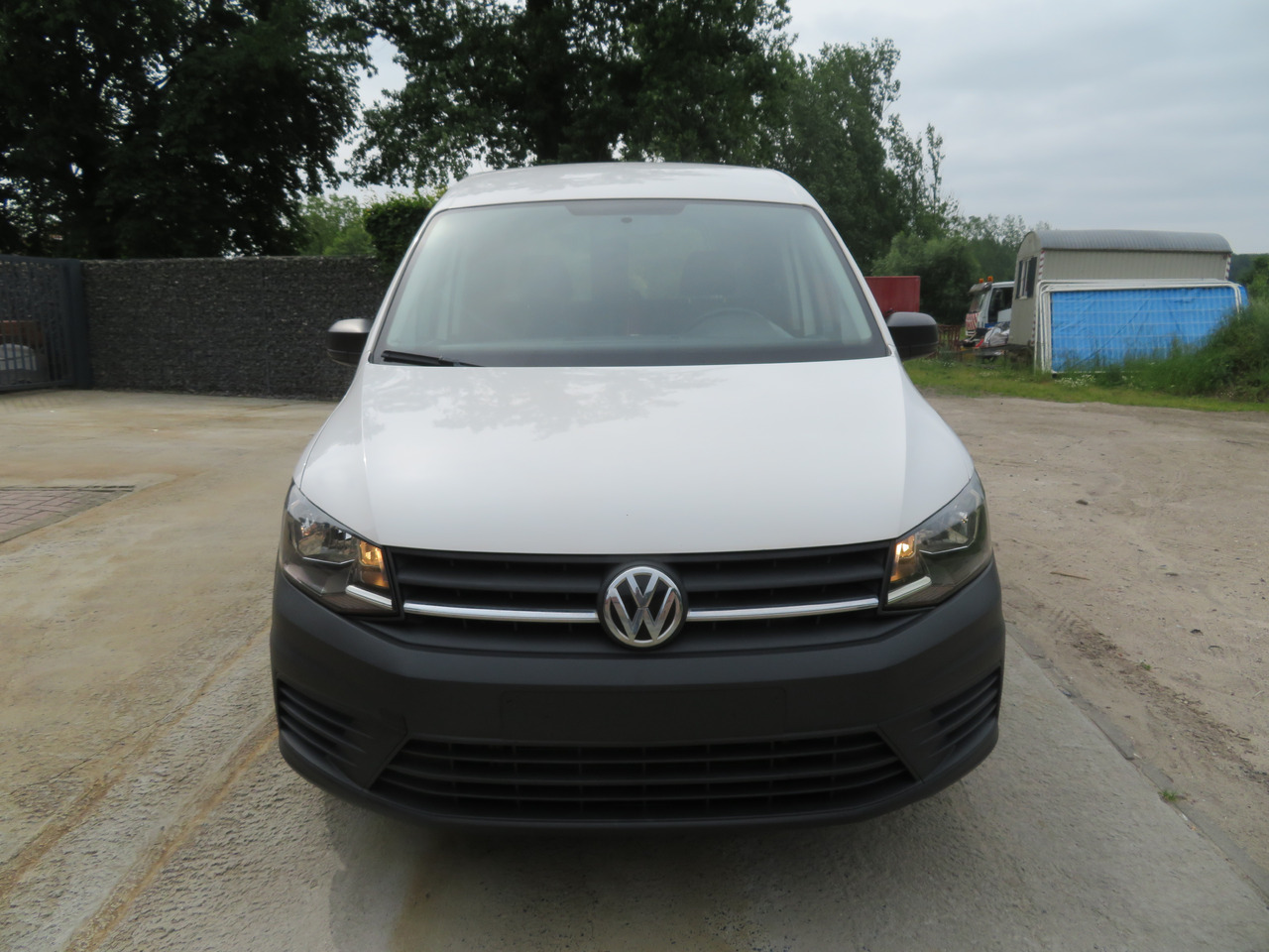 VOLKSWAGEN Caddy 2.0 TDi - Small van: picture 2 VOLKSWAGEN Caddy 2.0 TDi - Small van: picture 2