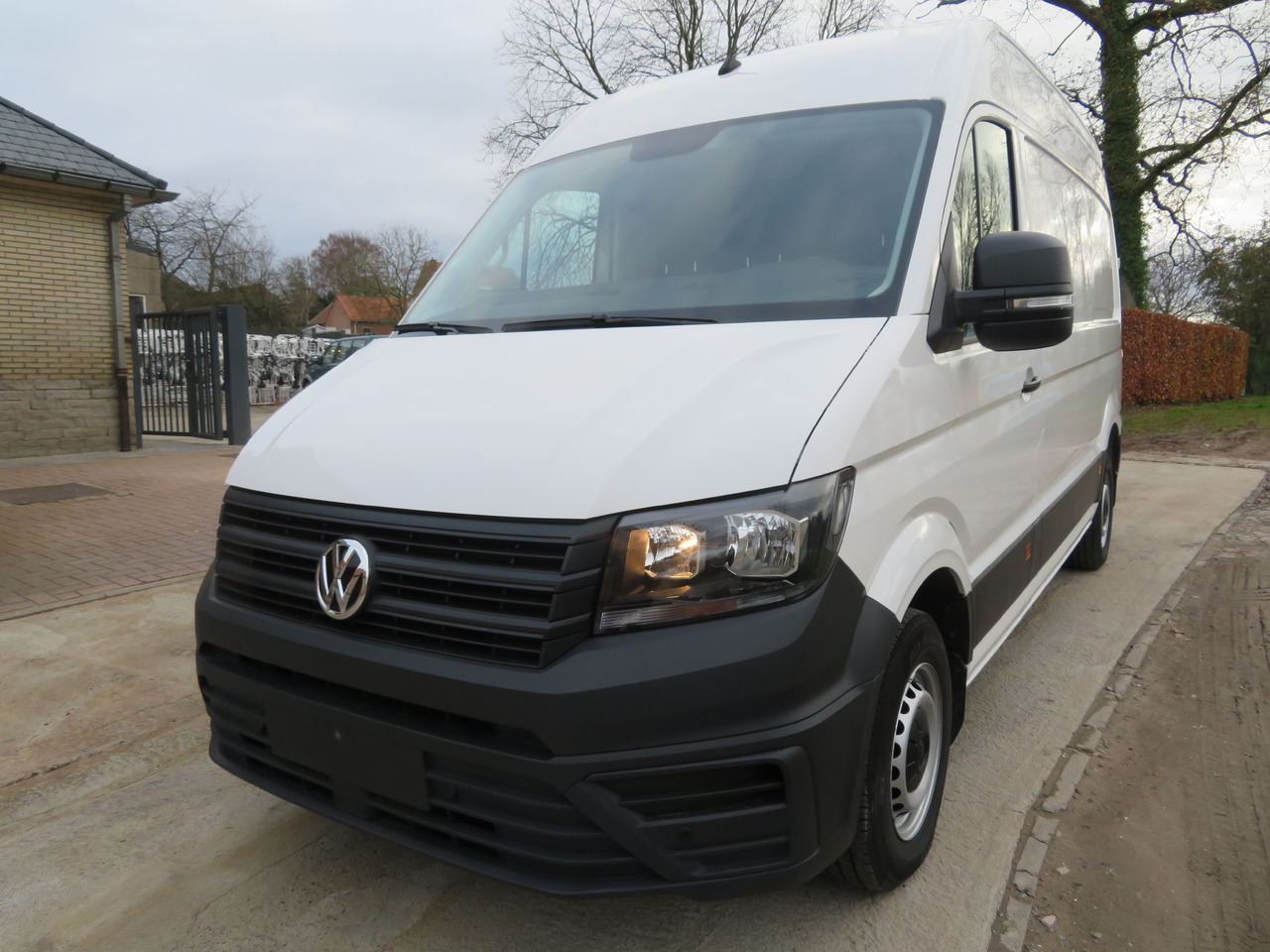 Volkswagen Crafter 2.0 CR TDi L3H3 - Panel van: picture 3 Volkswagen Crafter 2.0 CR TDi L3H3 - Panel van: picture 3