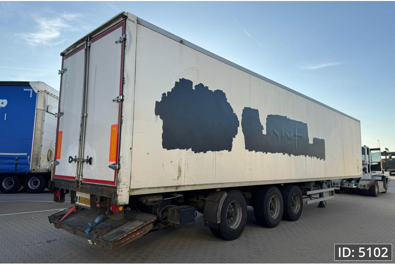 LAG 0-3-39 KA / Steering axle - Closed box semi-trailer: picture 3 LAG 0-3-39 KA / Steering axle - Closed box semi-trailer: picture 3