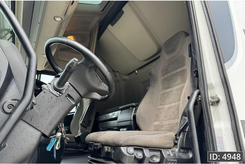 Iveco AS440STX/P Hi-Way Stralis, Euro 6, / 2 Tanks / Perfect condition / NL Truck - Tractor unit: picture 5 Iveco AS440STX/P Hi-Way Stralis, Euro 6, / 2 Tanks / Perfect condition / NL Truck - Tractor unit: picture 5