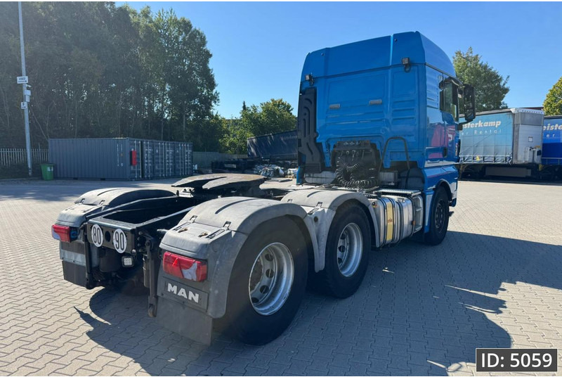 MAN TGX 33.540 XLX, Euro 5, / 6x4 / Retarder / Hydraulics - Tractor unit: picture 3 MAN TGX 33.540 XLX, Euro 5, / 6x4 / Retarder / Hydraulics - Tractor unit: picture 3