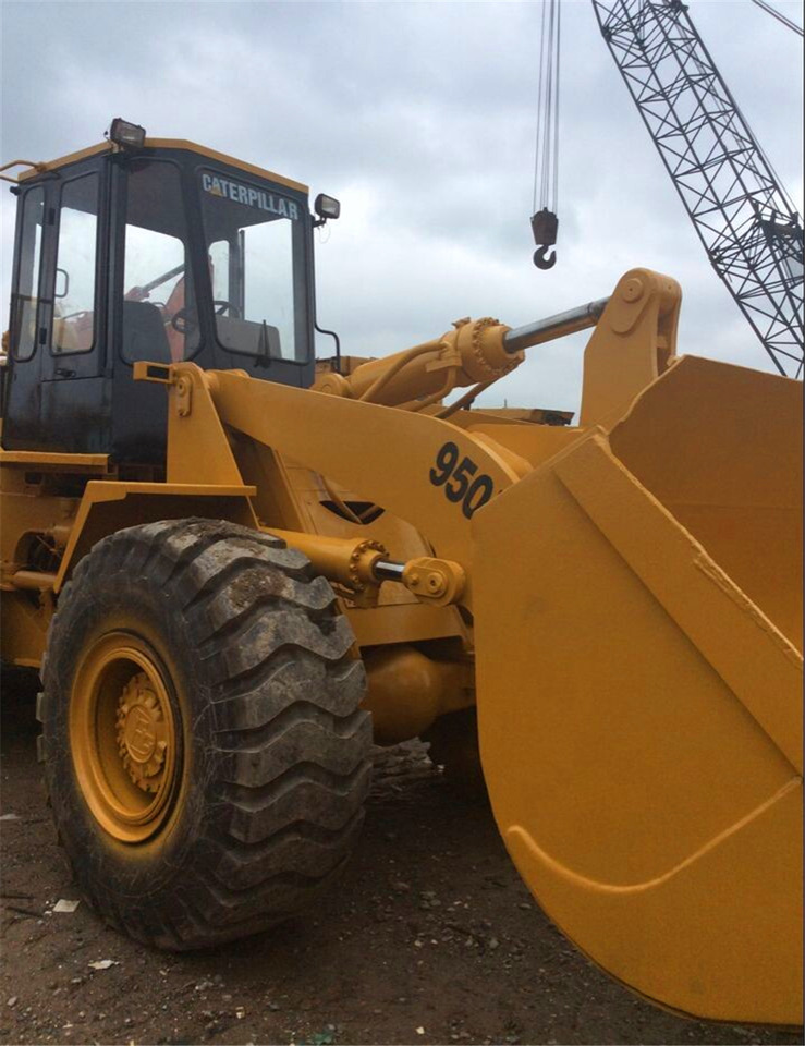 CAT Wheel Loader CAT 950F - Wheel loader: picture 3 CAT Wheel Loader CAT 950F - Wheel loader: picture 3