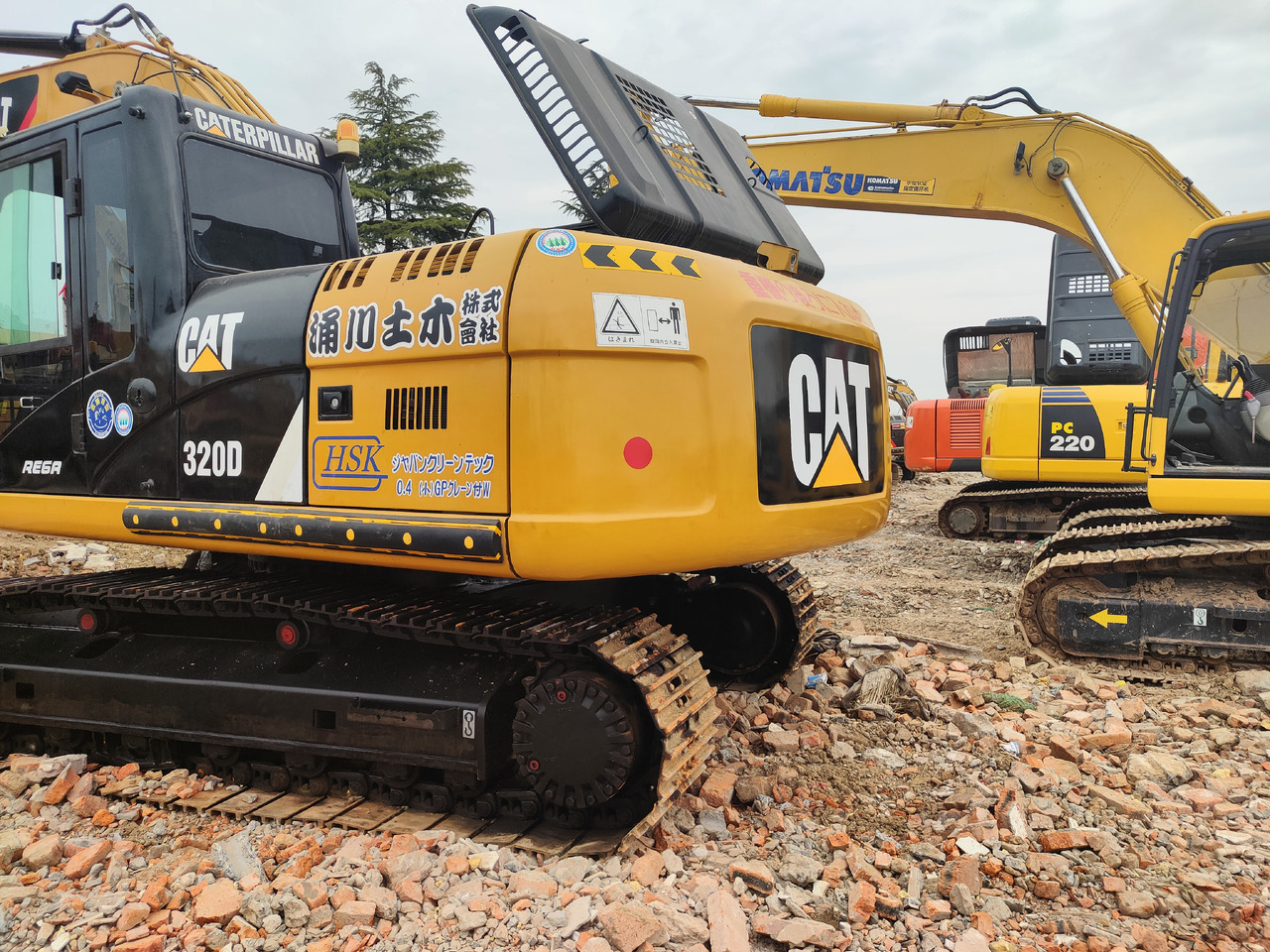 CATERPILLAR 320D - Crawler excavator: picture 2 CATERPILLAR 320D - Crawler excavator: picture 2