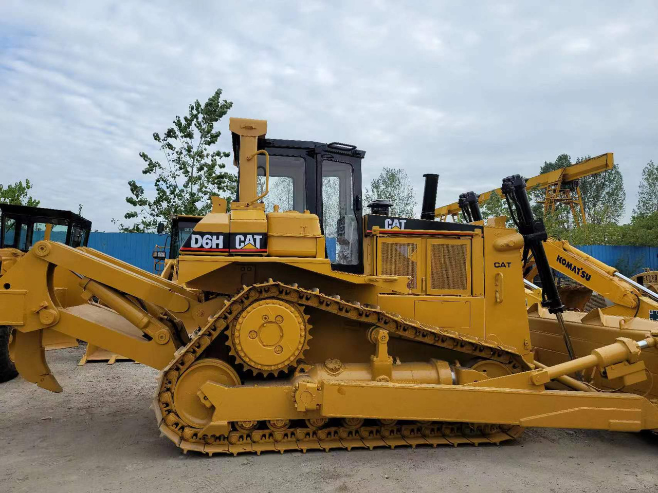 CATERPILLAR D6H - Bulldozer: picture 5 CATERPILLAR D6H - Bulldozer: picture 5