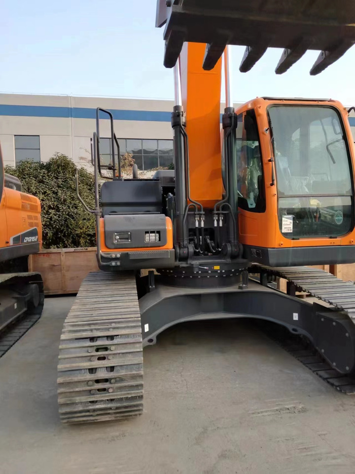 DOOSAN DX225LC-9 - Crawler excavator: picture 5 DOOSAN DX225LC-9 - Crawler excavator: picture 5