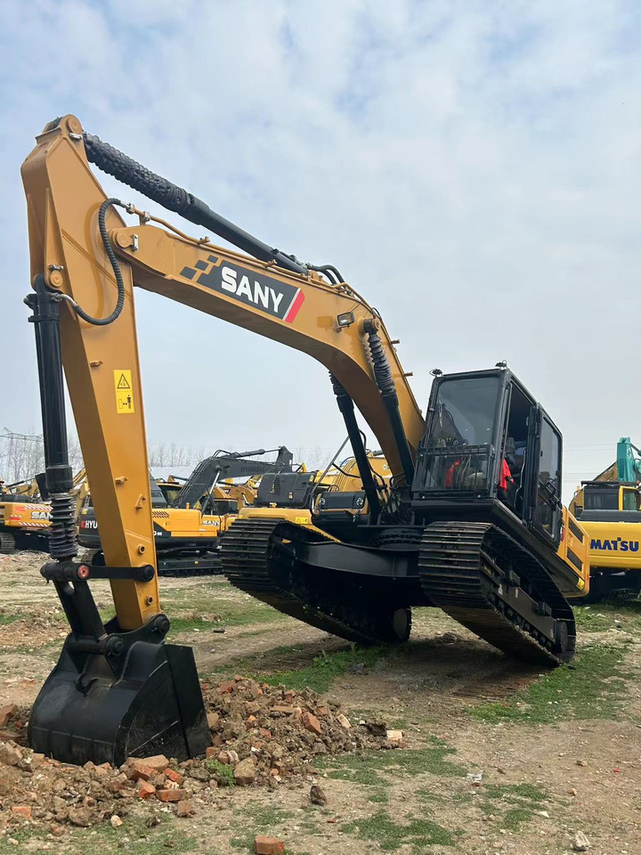 SANY SY215 - Crawler excavator: picture 3 SANY SY215 - Crawler excavator: picture 3