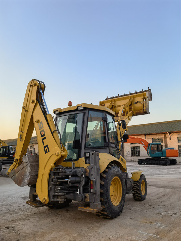 SDLG B877 - Backhoe loader: picture 4 SDLG B877 - Backhoe loader: picture 4