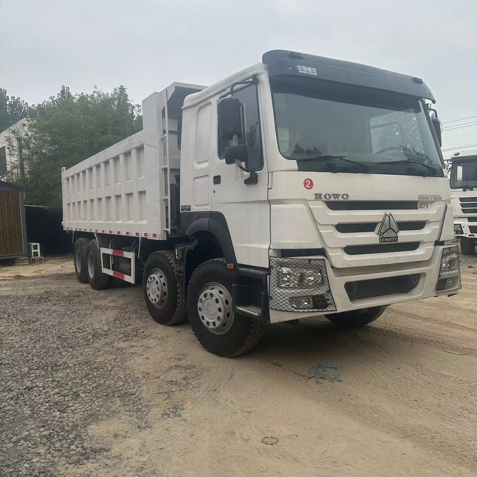 SINOTRUK HOWO 371 8X4 CLICK HERE FOR DISCOUNT - Tipper: picture 2 SINOTRUK HOWO 371 8X4 CLICK HERE FOR DISCOUNT - Tipper: picture 2