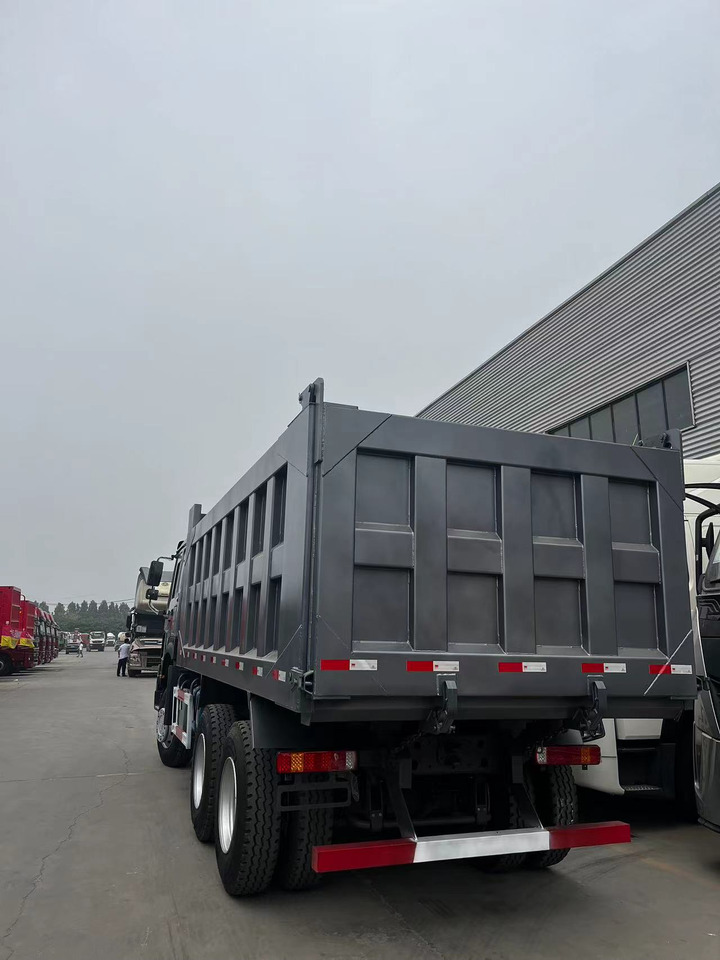SINOTRUK HOWO 380HP Dump Truck 6x4 Click for Discount - Tipper: picture 4 SINOTRUK HOWO 380HP Dump Truck 6x4 Click for Discount - Tipper: picture 4