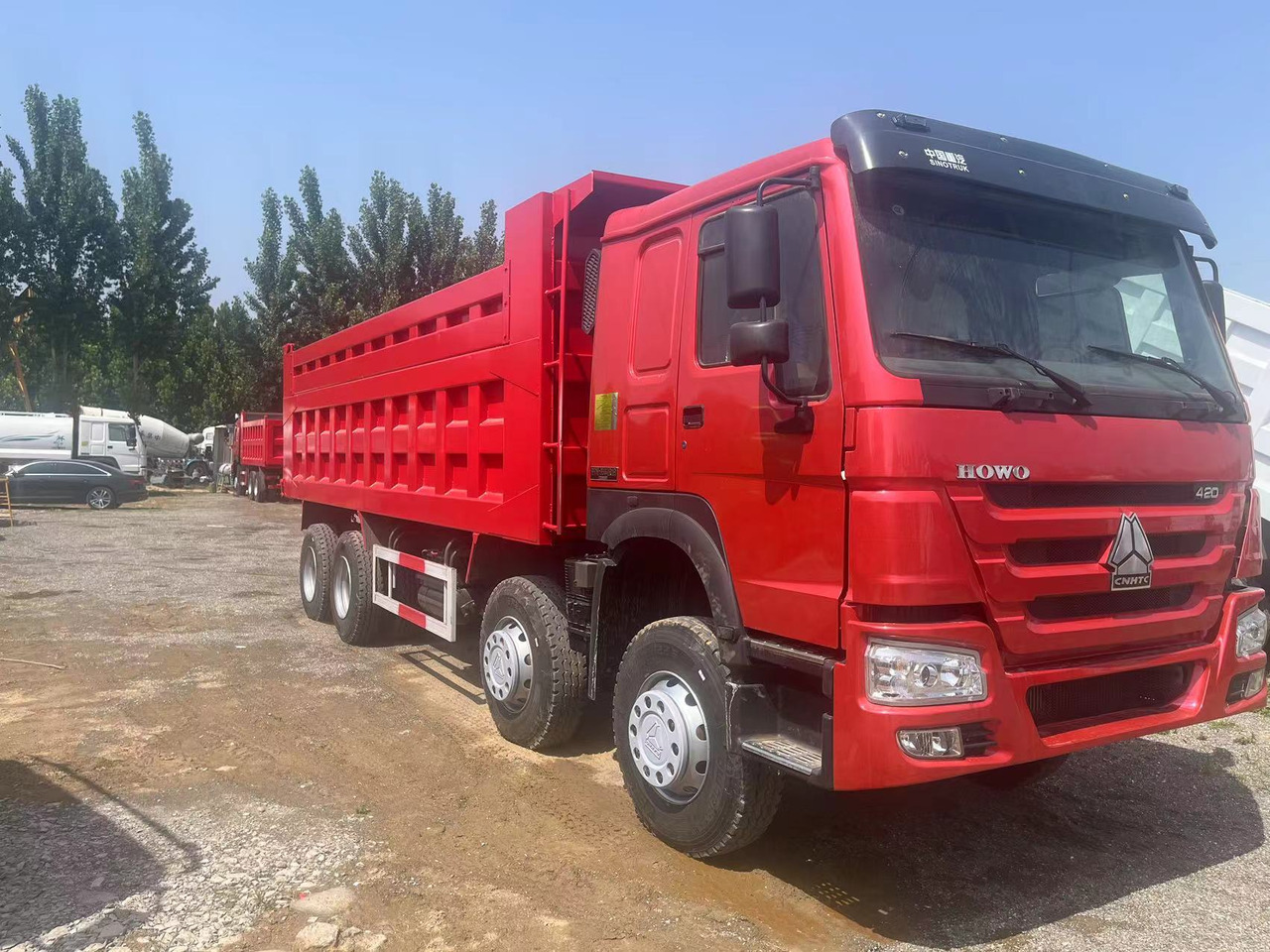 SINOTRUK HOWO 420 8X4 CLICK HERE FOR DISCOUNT - Tipper: picture 1 SINOTRUK HOWO 420 8X4 CLICK HERE FOR DISCOUNT - Tipper: picture 1