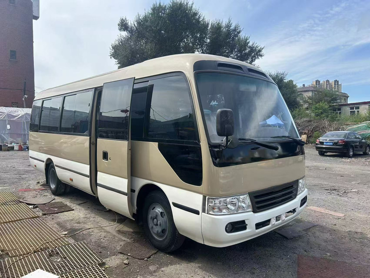 TOYOTA 1HZ CLICK HERE FOR DISCOUNT - City bus: picture 2 TOYOTA 1HZ CLICK HERE FOR DISCOUNT - City bus: picture 2