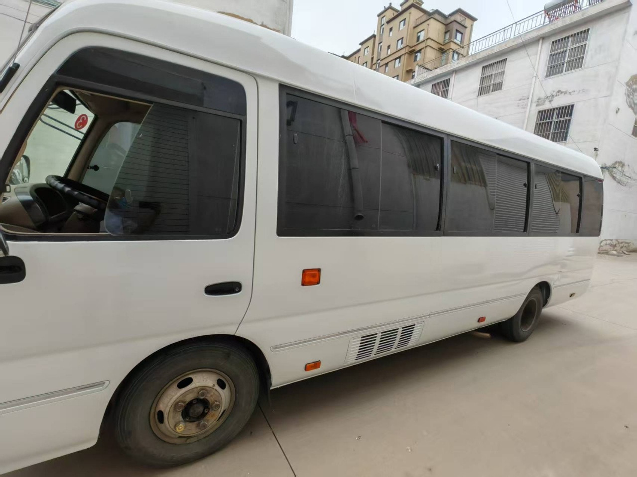 TOYOTA Mini Bus 27 Seats Low Km Click for Discount - Coach: picture 4 TOYOTA Mini Bus 27 Seats Low Km Click for Discount - Coach: picture 4