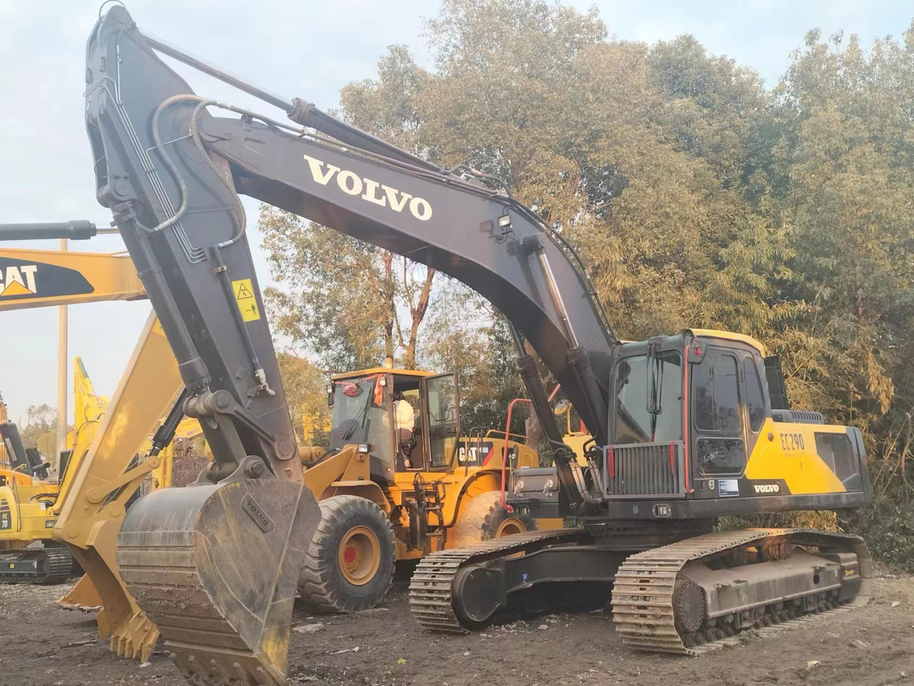 VOLVO EC290 Excavator Click for Discount - Excavator: picture 3 VOLVO EC290 Excavator Click for Discount - Excavator: picture 3