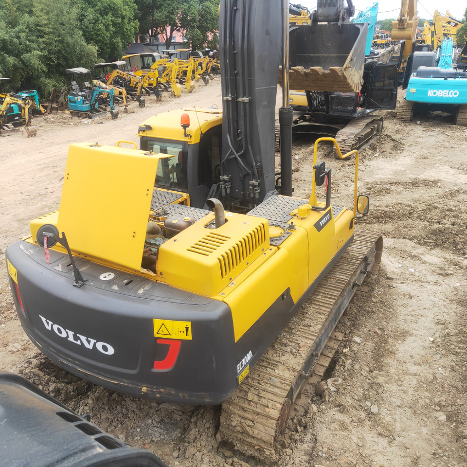VOLVO EC300D - Crawler excavator: picture 2 VOLVO EC300D - Crawler excavator: picture 2