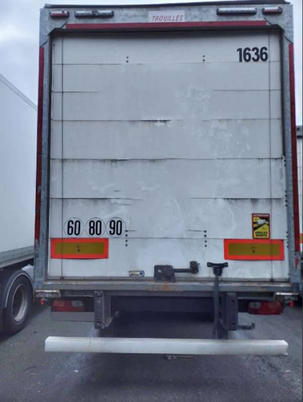 Semi-remorque 3 Essieux SEMI RECONDITONNEE -38 TONNES PORTE RELEVANTE - Closed box semi-trailer: picture 3 Semi-remorque 3 Essieux SEMI RECONDITONNEE -38 TONNES PORTE RELEVANTE - Closed box semi-trailer: picture 3