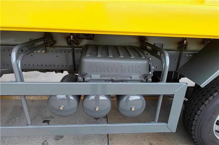 SINOTRUK Used Howo 430hp 8x4 Tipper Truck Price In Mali - Tipper: picture 5 SINOTRUK Used Howo 430hp 8x4 Tipper Truck Price In Mali - Tipper: picture 5