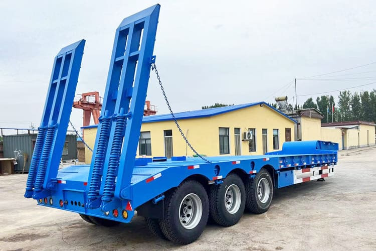 TITAN 60 Tons Lowbed Trailer for Sale in Malawi - Low loader semi-trailer: picture 1 TITAN 60 Tons Lowbed Trailer for Sale in Malawi - Low loader semi-trailer: picture 1