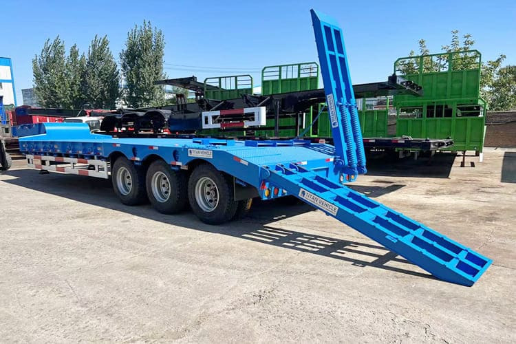 TITAN 60 Tons Lowbed Trailer for Sale in Malawi - Low loader semi-trailer: picture 2 TITAN 60 Tons Lowbed Trailer for Sale in Malawi - Low loader semi-trailer: picture 2