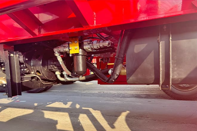 XCMG 20 40Ft Container Side Loader for Sale in Tanzania - Container transporter/ Swap body semi-trailer: picture 5 XCMG 20 40Ft Container Side Loader for Sale in Tanzania - Container transporter/ Swap body semi-trailer: picture 5