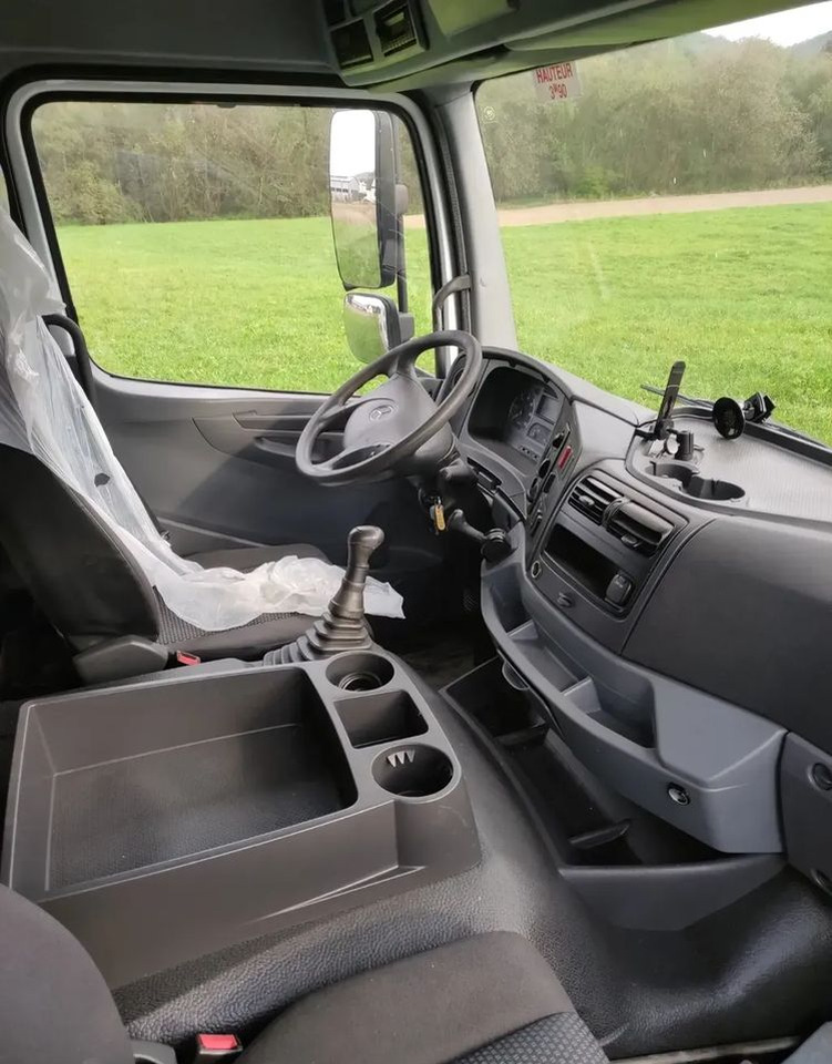 Mercedes-Benz AXOR 1829 rama do zabudowy blokada mostu - Cab chassis truck: picture 5 Mercedes-Benz AXOR 1829 rama do zabudowy blokada mostu - Cab chassis truck: picture 5