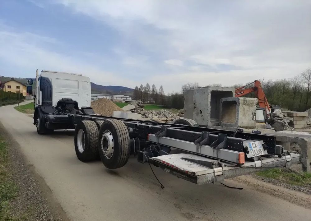 Renault Premium 26.380 Dxi  6x2 rama do zabudowy - Cab chassis truck: picture 4 Renault Premium 26.380 Dxi  6x2 rama do zabudowy - Cab chassis truck: picture 4