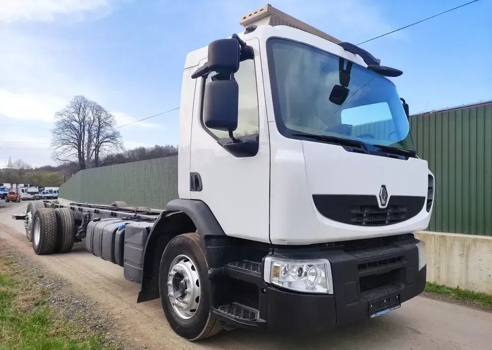 Renault Premium 26.380 Dxi  6x2 rama do zabudowy - Cab chassis truck: picture 1 Renault Premium 26.380 Dxi  6x2 rama do zabudowy - Cab chassis truck: picture 1